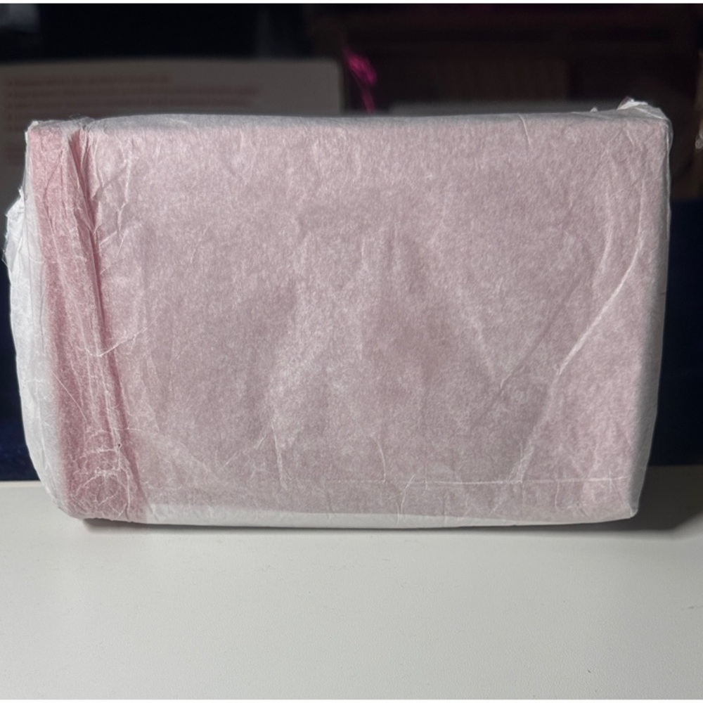 Yves Saint Laurent (YSL) Red Patent Cosmetic Bag GWP NWT - Picture 15 of 15